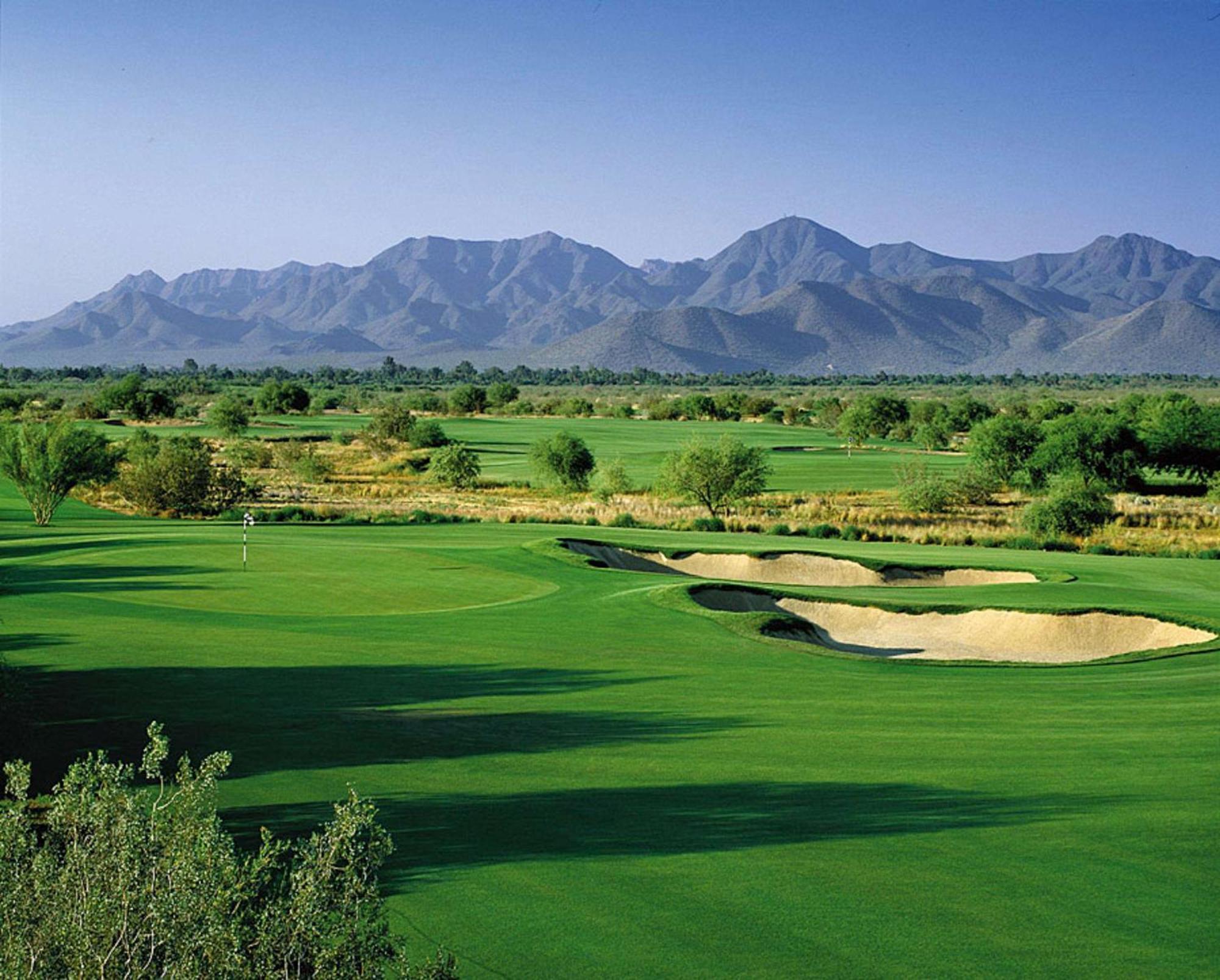 Hampton Inn & Suites Scottsdale At Talking Stick Екстериор снимка