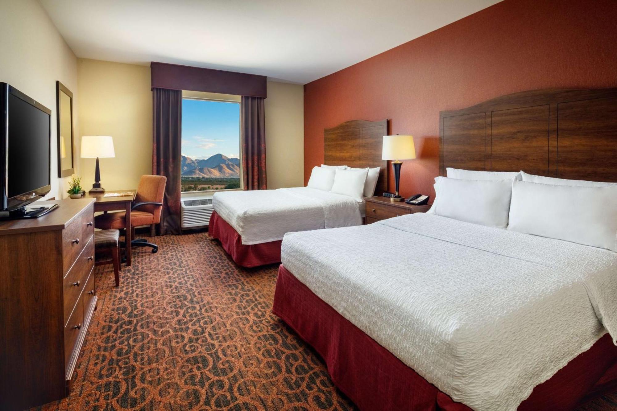 Hampton Inn & Suites Scottsdale At Talking Stick Екстериор снимка